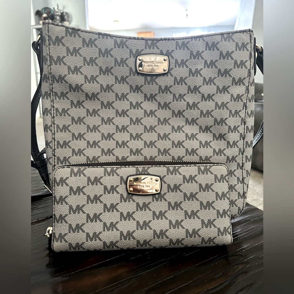 Michael Kors satchel style purse with matching wallet
